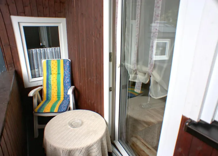 招待所 松呐黒木膳食公寓酒店 3*